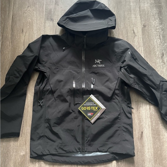 Arc'teryx Other - Arc’teryx Alpha SV Jacket Black